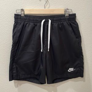 Small Nike Woven Short - Black